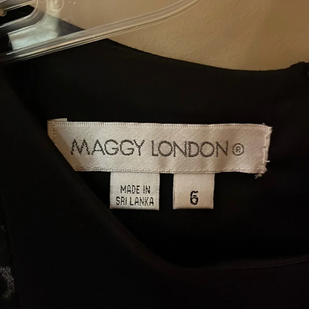 Maggy London size 6. Grey and Black - Picture 3 of 4